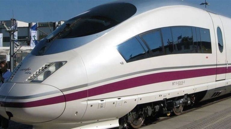 Renfe lanza una campaña de precios promocionales para viajar a València en Fallas