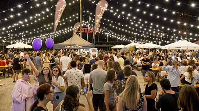 La cuarta edición del Amstel València Market reúne la mejor gastronomía internacional en formato Street Food