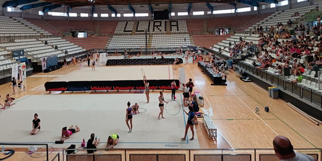  El Pabellón Pla de l’Arc de Llíria acoge el campeonato autonómico de gimnasia rítmica
