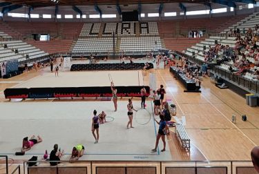 El Pabellón Pla de l’Arc de Llíria acoge el campeonato autonómico de gimnasia rítmica