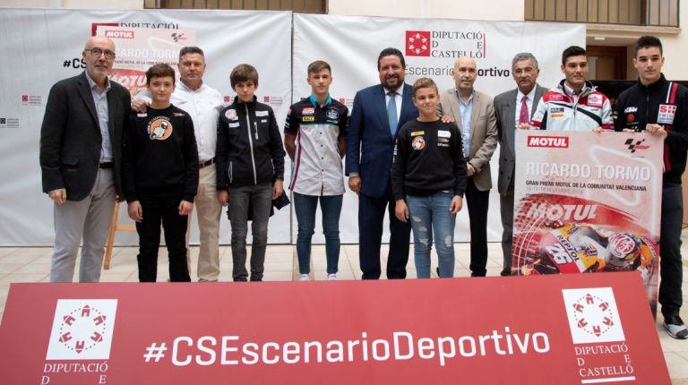 Jóvenes pilotos castellonenses reciben becas con el programa Cuna de Campeones