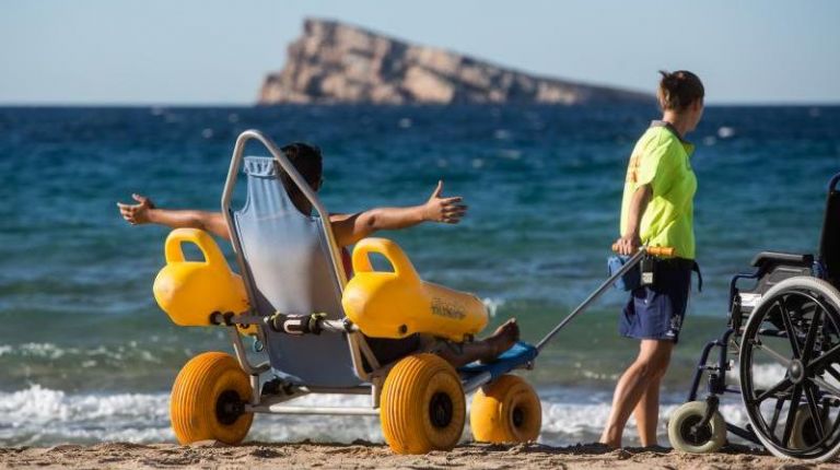 Benidorm opta a ser Destino Turístico Accesible en una votación abierta hasta el 21 de octubre