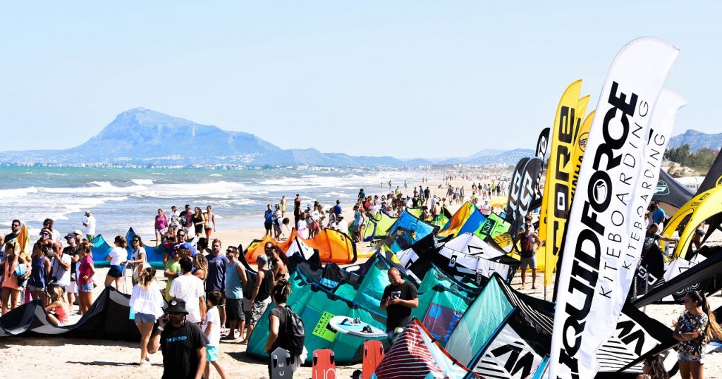  Oliva presenta la 2ª edición de la Spain Kiteboarding League en Fitur