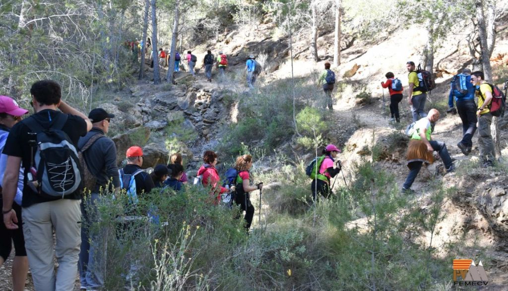  El programa “Senderismo con la Diputación”, en Alicante, se pone en marcha tras el verano