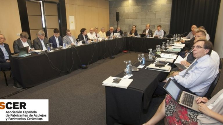 Los fabricantes europeos de recubrimientos cerámicos se reúnen en España