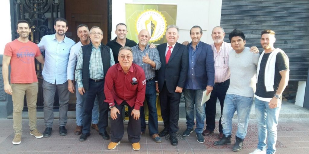  LOS BARMANS VALENCIANOS SE REÚNEN PARA PREPARAR EL CONCURSO NACIONAL
