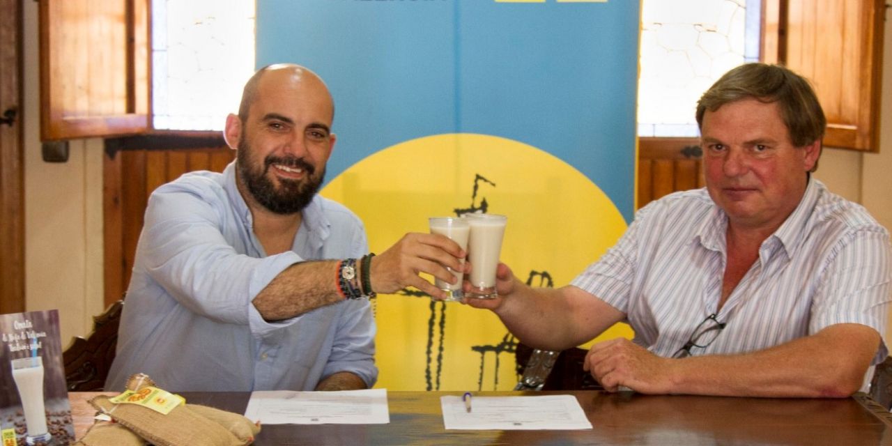  La horchata es la bebida oficial del Xufa Rock que se celebra la noche de San Juan en la Playa de Alboraya