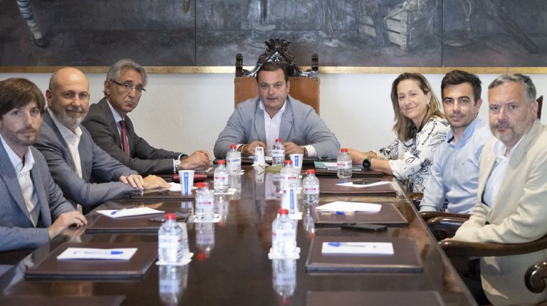 La Diputación de Castellón hace partícipes a las entidades empresariales de su estrategia de marketing turístico
