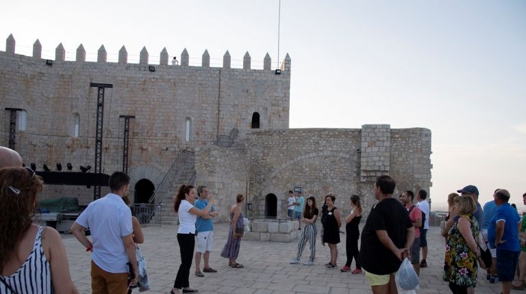 El Castillo de Peñíscola mejora sus visitas ofreciendo prácticas a recién titulados