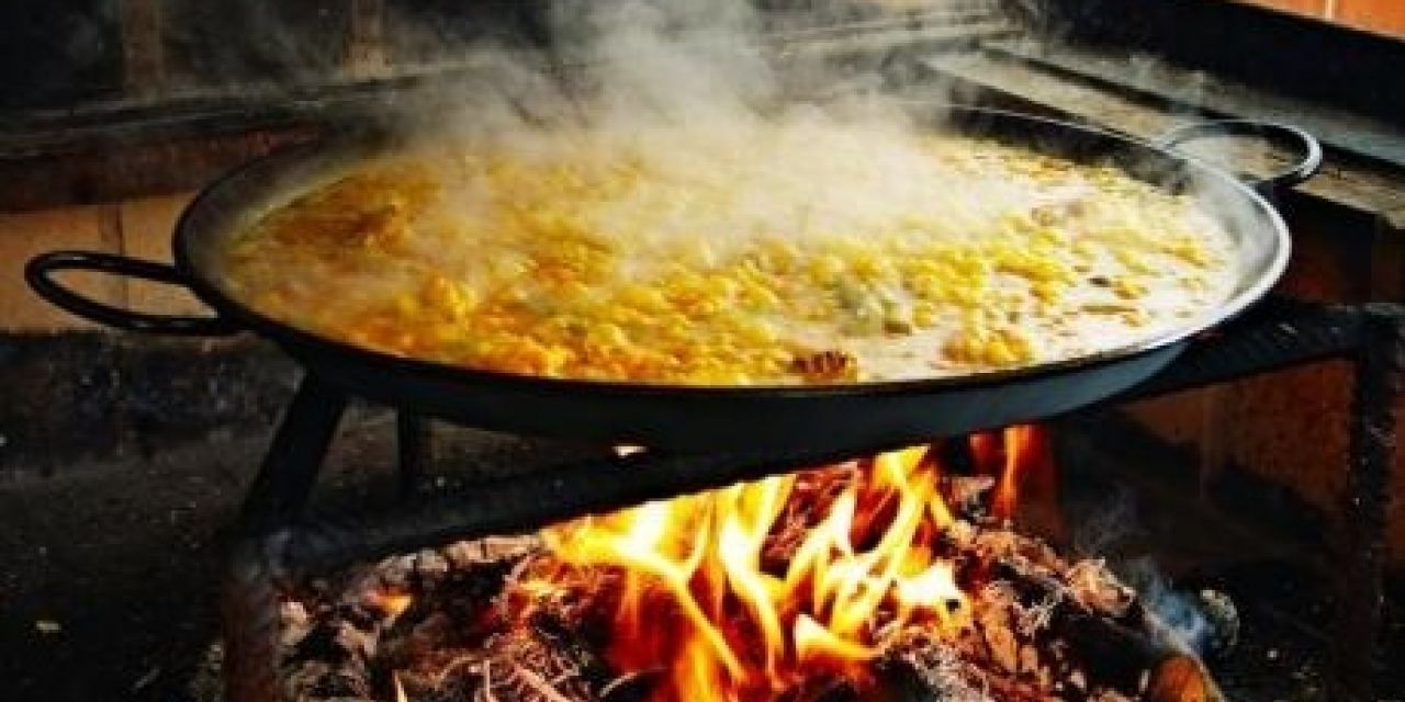  Seis consejos para cocineros principiantes: cómo hacer una paella valenciana perfecta