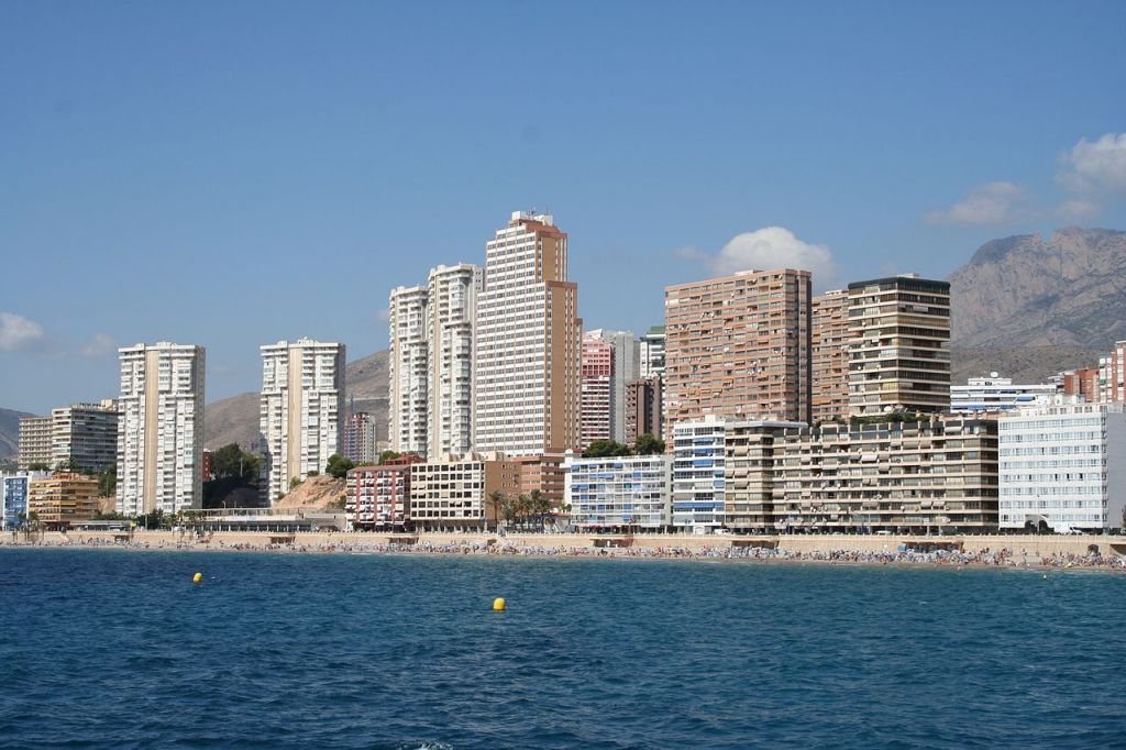  Benidorm y la Costa Blanca apuestan por la desestacionalización del turismo pese al ligero descenso en la ocupación hotelera