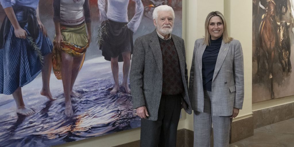  La Diputación de Castellón pone voz al recorrido por los murales pintados por Traver Calzada en el Palacio provincial a través de un servicio de audioguía 