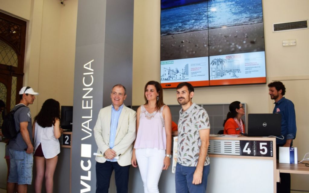  “La oficina de atención al visitante del Ayuntamiento proyecta una València de vanguardia manteniendo los elementos más tradicionales”