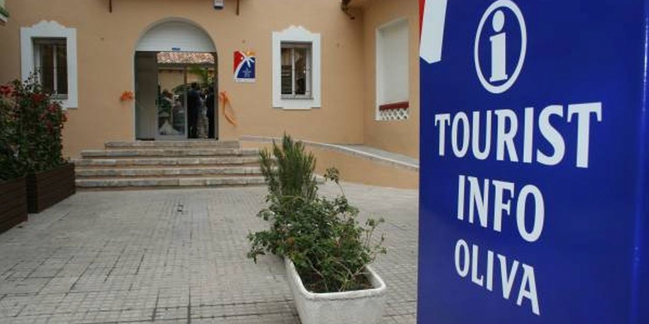  LA TOURIST INFO DE OLIVA AUMENTA UN 85 % LOS USUARIOS EN UN AÑO