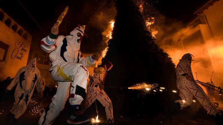 Sant Antoni, una fiesta que echa cada año más raíces en los pueblos de Castellón