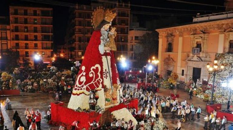 Ofrenda a la virgen fallas 2021