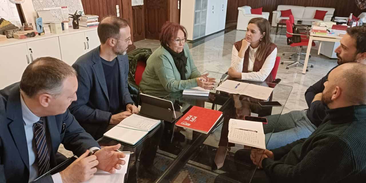  València redacta un plan para aumentar las plazas de los centros de día y las residencias