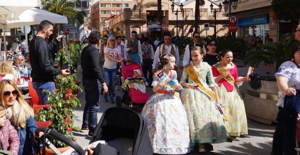  Cullera logra un 82 % de ocupación durante las mejores Fallas de los últimos años