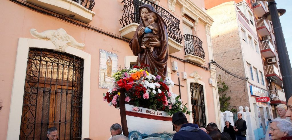  Los pescadores de los Poblados Marítimos de Valencia honran a su patrona, la Virgen de la Buena Guía
