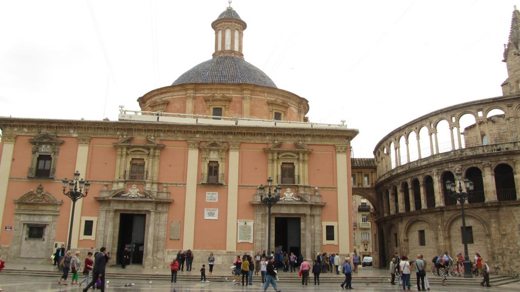   LOS VILLANCICOS  Y LA ORNAMENTACIÓN LLEGAN A LOS BARRIOS DE VALÈNCIA