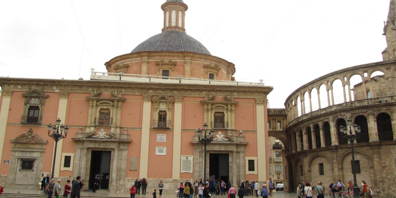   LOS VILLANCICOS  Y LA ORNAMENTACIÓN LLEGAN A LOS BARRIOS DE VALÈNCIA