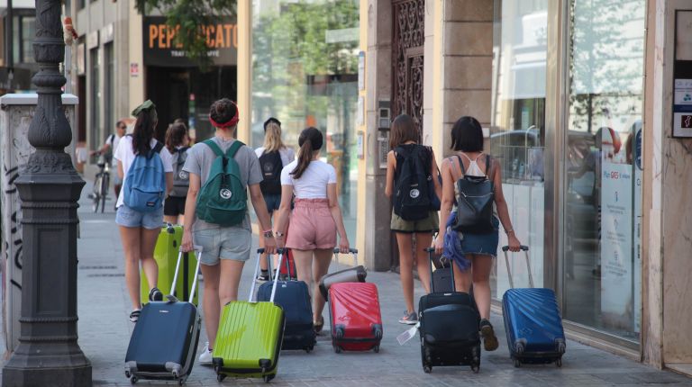 Las pernoctaciones en los hoteles de la Comunitat Valenciana se incrementan hasta abril un 2,8% con respecto al mismo periodo de 2018