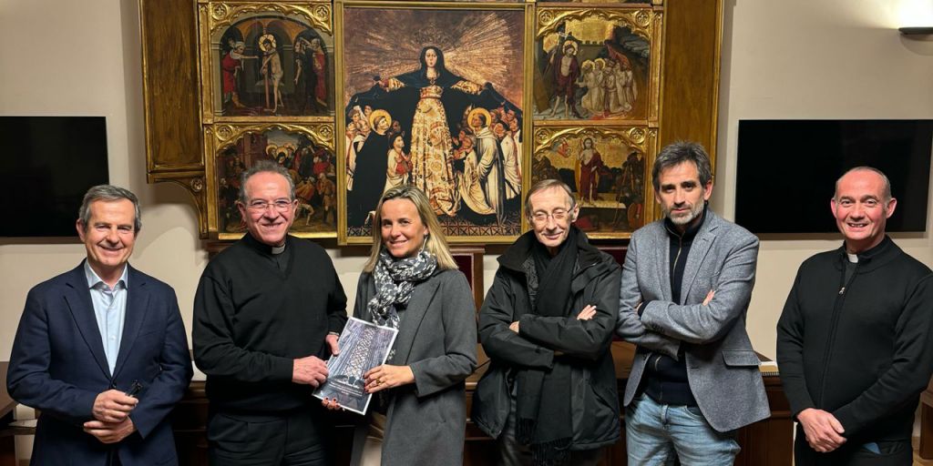  El Ayuntamiento y la Catedral colaboran para mejorar la visita a la Capilla del Santo Cáliz en el año jubilar